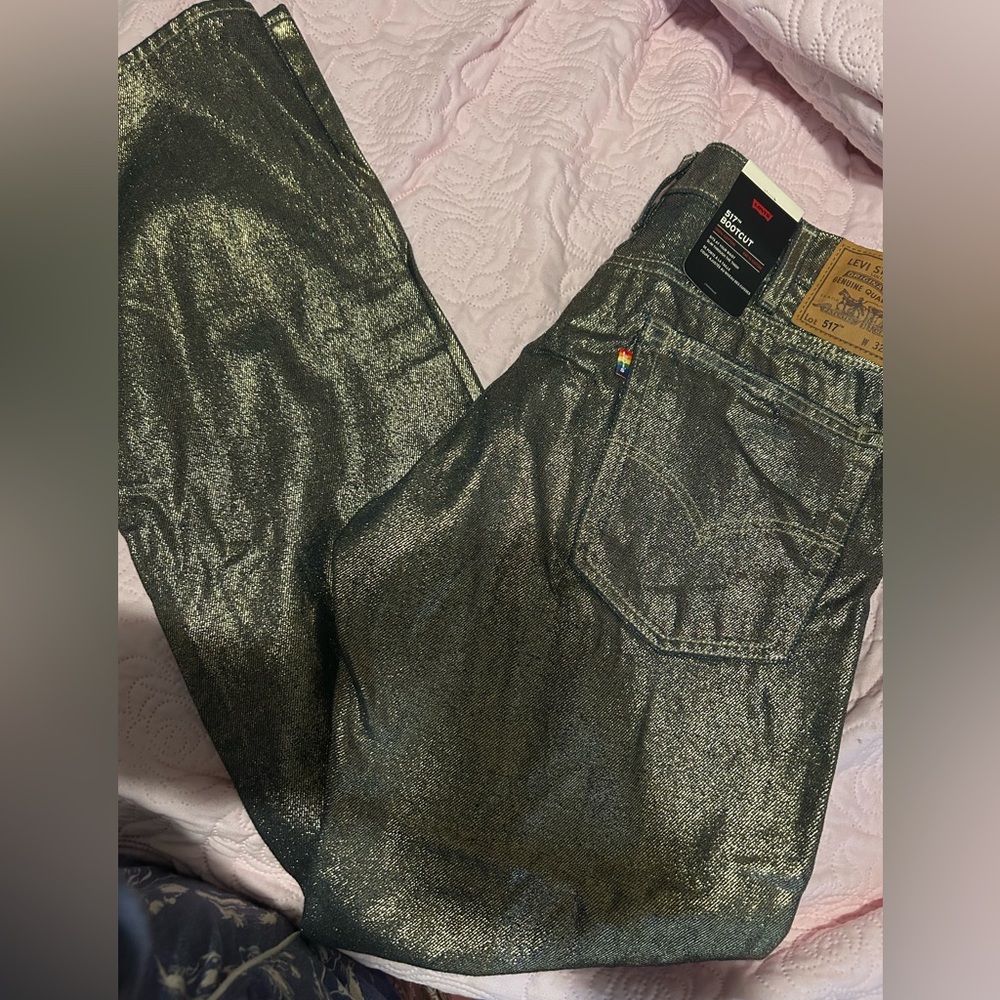 Levi’s pride collection bootcut 32/32